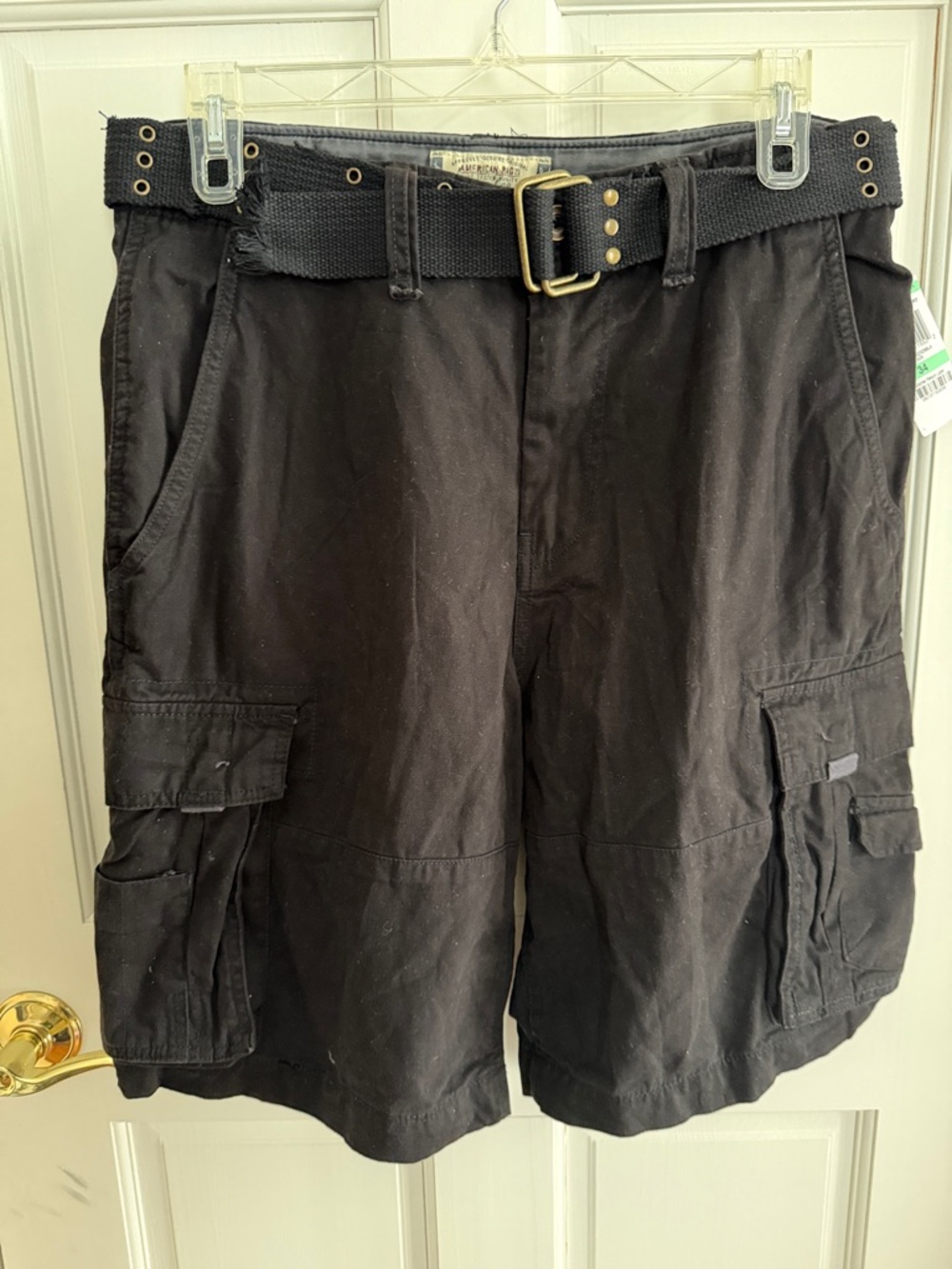 NWT Mens AMERICAN RAG Cargo Shorts Black Size 34 with Destructed Belt - Picture 2 of 13